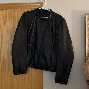 Chic Black Leather Jacket (Size XXL fits like M/L)